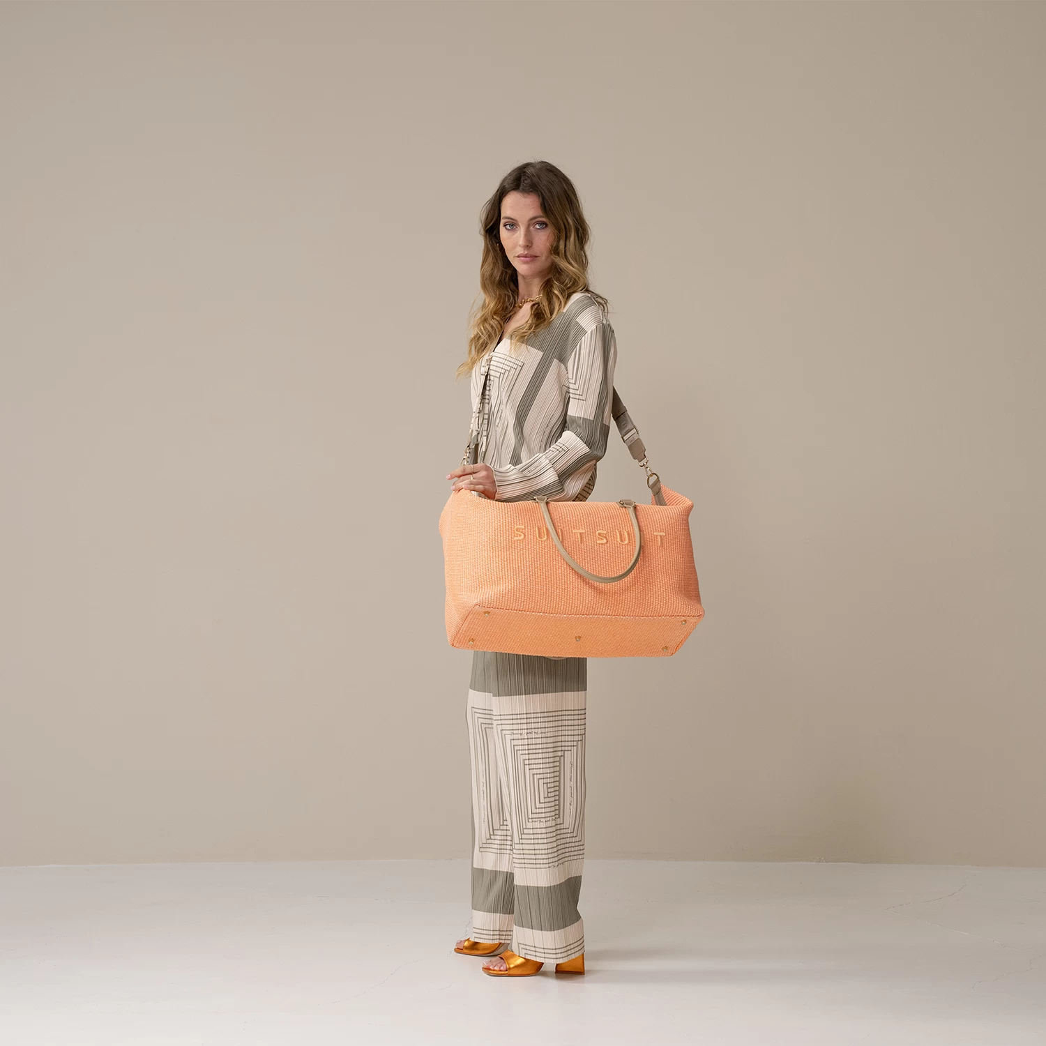 Fusion - Pale Orange - Weekender 2 Fusion - Pale Orange - Weekender - Image 2